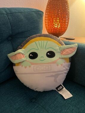 Baby Yoda Throw Pillow